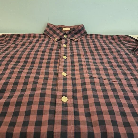 J. Crew Men's Small Tailored Fit Long Sleeve Button Down Shirt Style #51382 - Picture 5 of 13